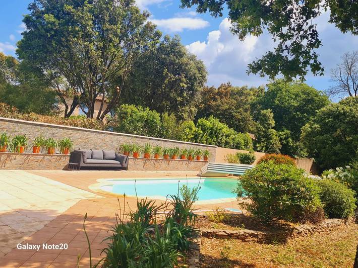 Location de vacances pour 8 personnes, avec terrasse et piscine à Saint-Siffret - 3