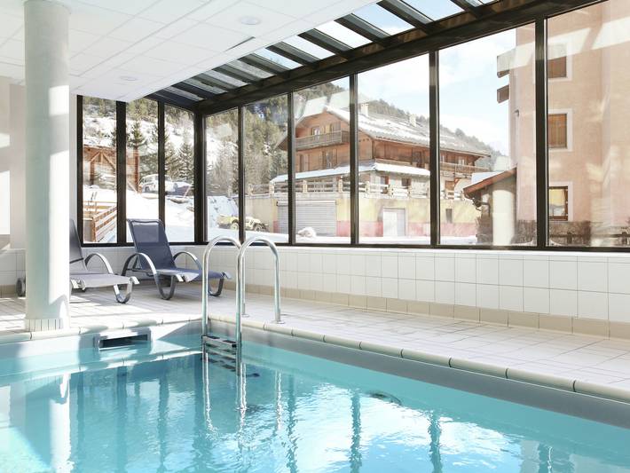Gîte pour 6 personnes, avec terrasse, animaux acceptés à La Salle-les-Alpes - 4