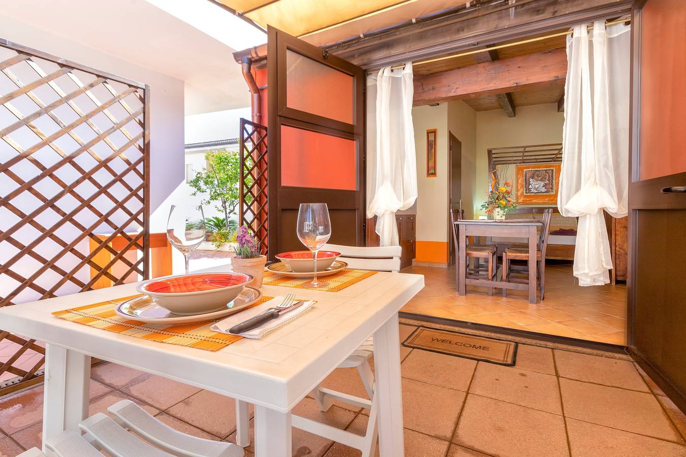 Estudio entero, Estudio 'Lo Scrigno' con jardín privado, Wi-Fi y aire acondicionado in Porto Torres, Provincia de Sassari