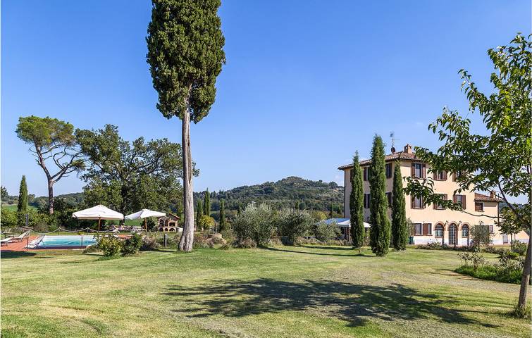 Casa vacanza per 12 persone a Chiusi