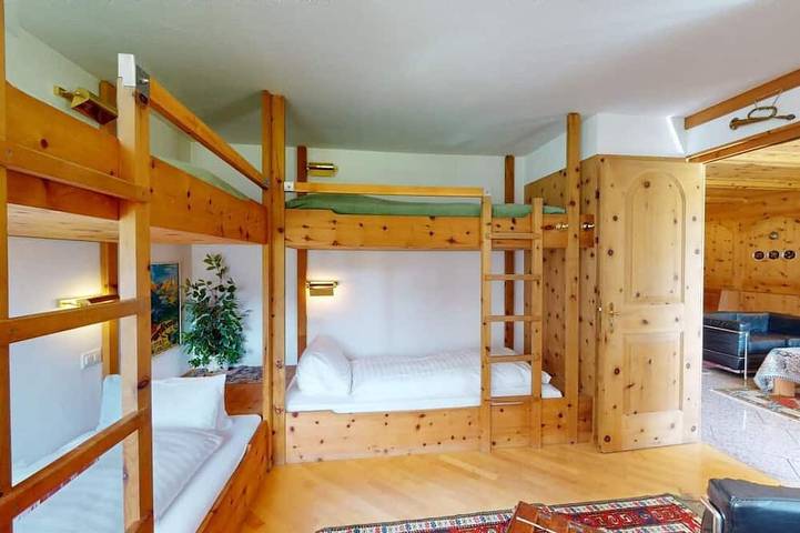 Entire apartment, Well-kept holiday apartament house in a prime location in St. in St. Moritz 3 Bad, St. Moritz