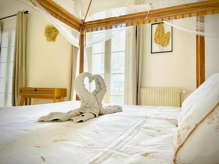 Location de vacances pour 6 personnes, avec jardin et piscine à Bessan - 4