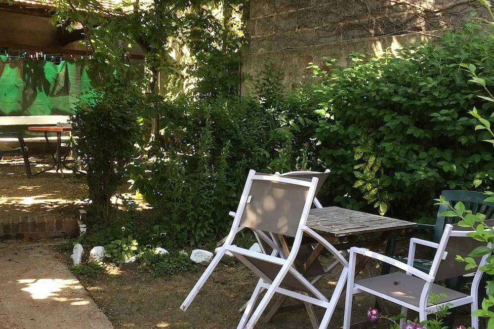 Apartamento entero, Homerez - Estudio en Néris-les-Bains in Néris-les-Bains, Región de Montluçon