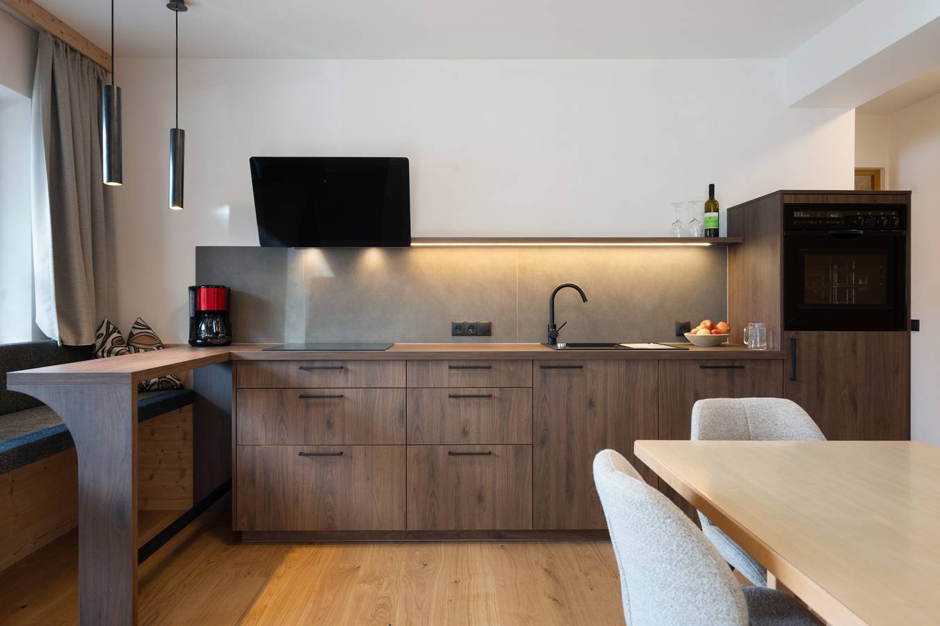 Entire apartment, Apartment 'Charly' with Mountain View, Private Garden and Wi-Fi in Reinswald - San Martino, Sarnvalley