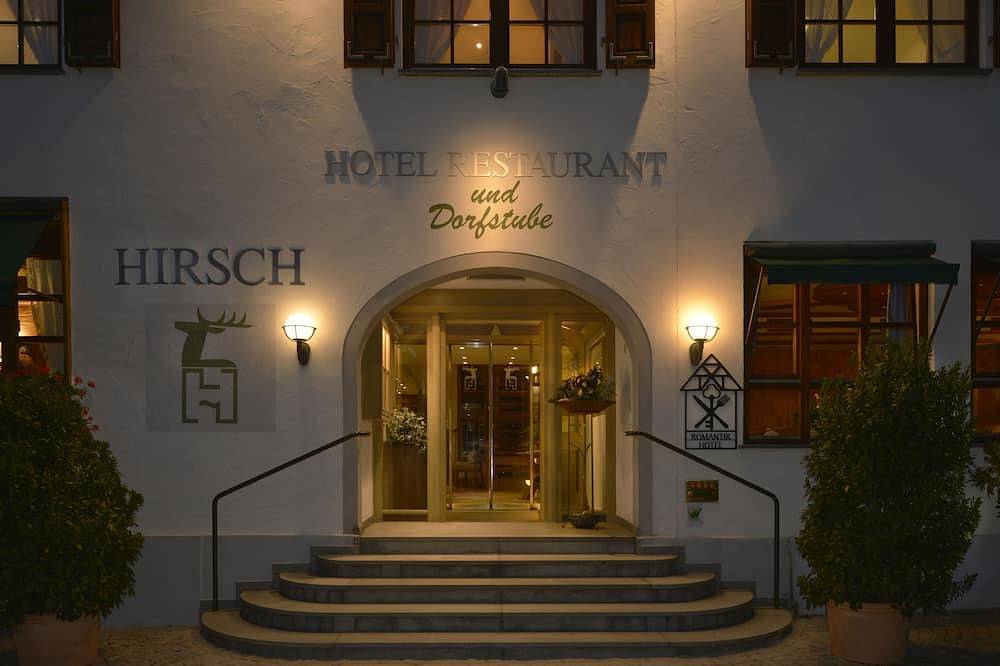 Ganze Wohnung, Doppelzimmer Kobel, 18 qm, Badezimmer mit Dusche in Sonnenbühl, Neckar-Alb