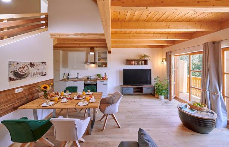 Ferienwohnung für 4 Personen, mit Balkon und Ausblick in Tittmoning