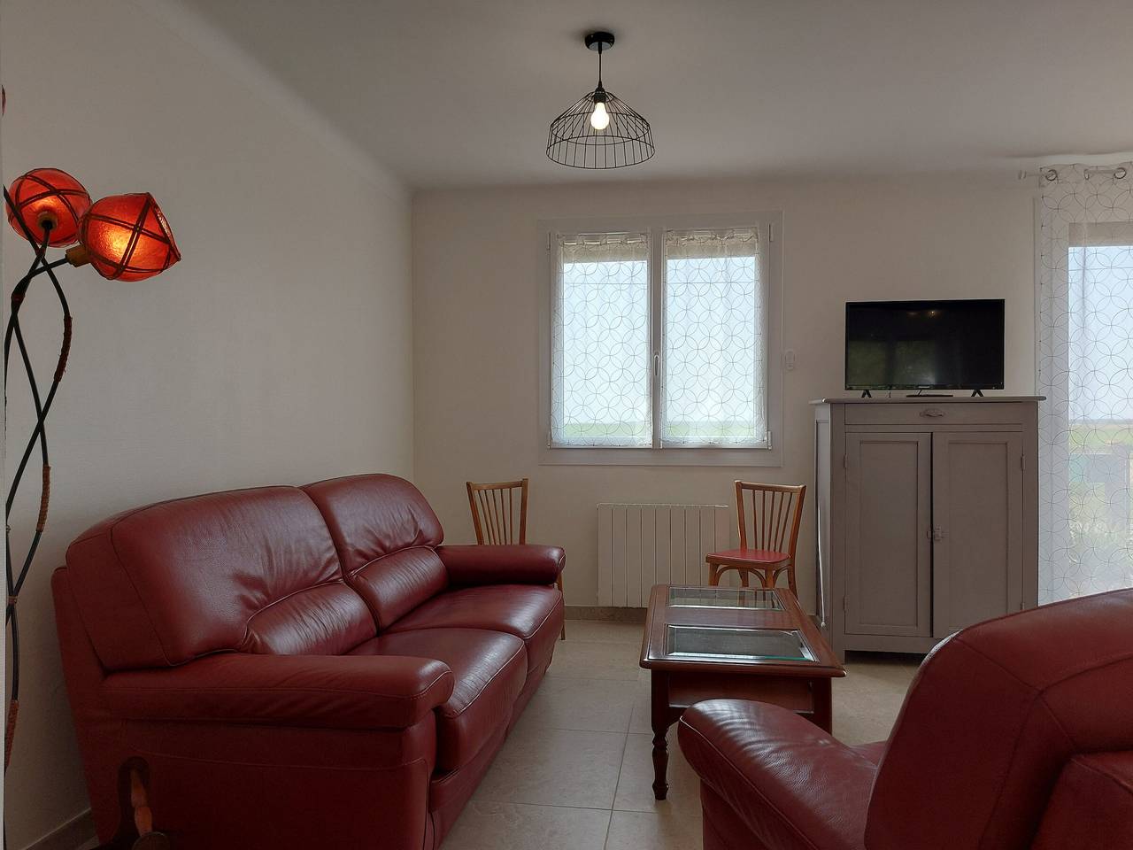 Maison familiale au calme avec jardin et barbecue in Saumeray, Région de Châteaudun