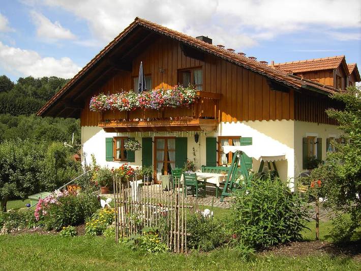 Ferienwohnung für 4 Personen, mit Balkon und Balkon/Terrasse sowie Garten in Landkreis Cham