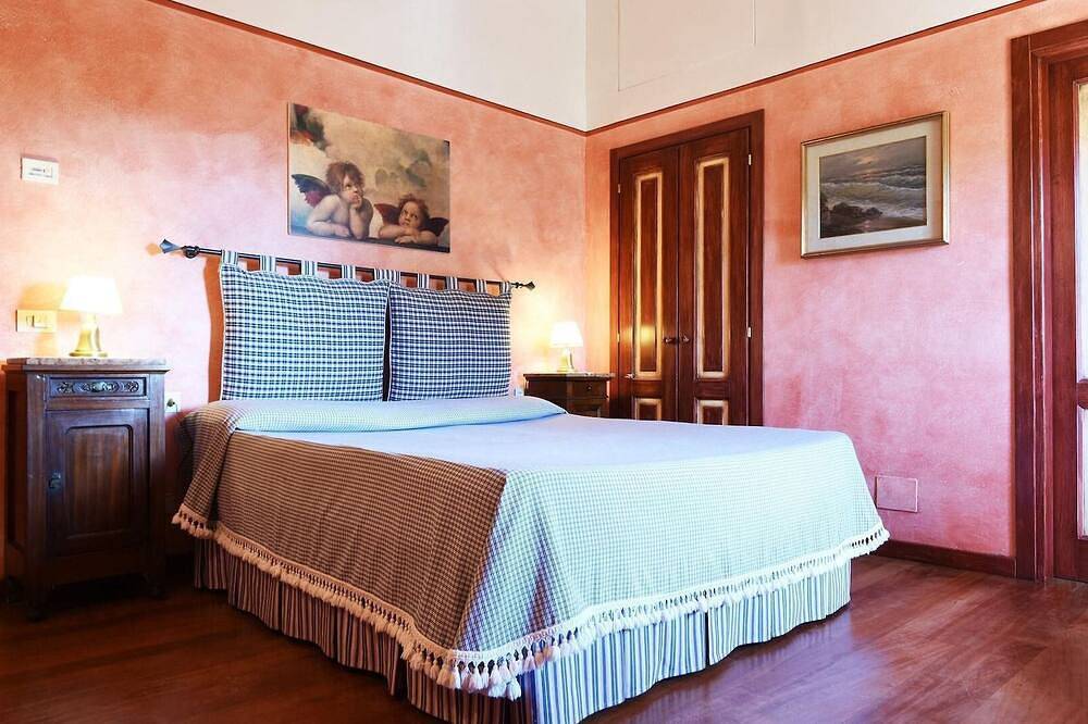Beautiful Villa in Maremma, 10 minutes from the beach. Airco, Pool, jacuzzi, gym, wellness corner in Grosseto, Province de Grosseto