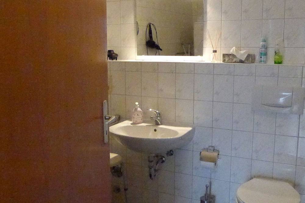Ganze Wohnung, Hist. Schafscheune in Hoppenrade, Mecklenburgische Seenplatte