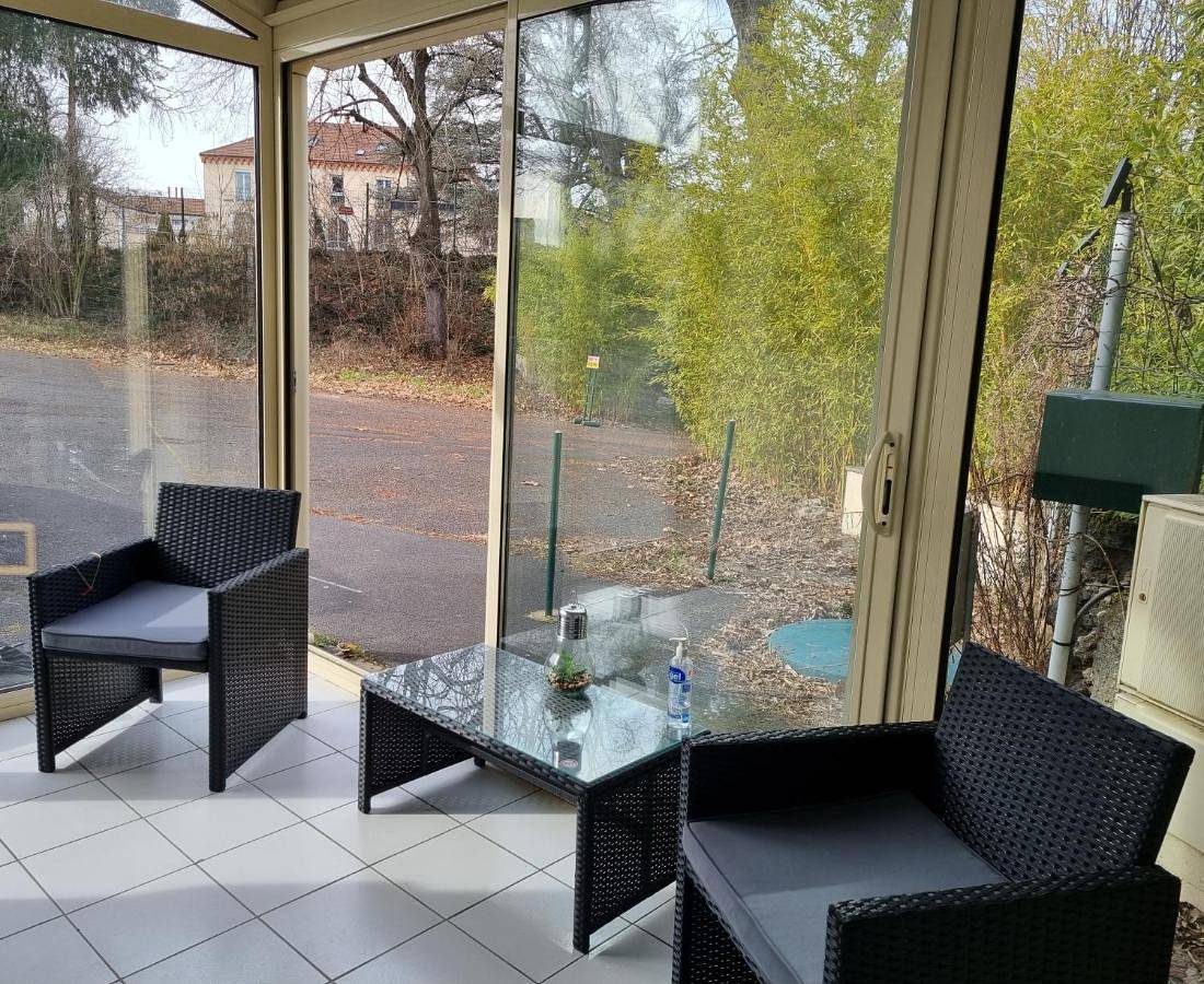 Appartement entier, Two-Bedroom Apartment in Issoire, Parc Naturel Régional Livradois-Forez