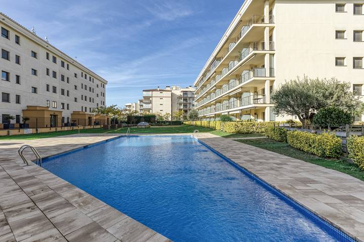 Ferienwohnung für 7 Personen, mit Garten, mit Haustier in Roses