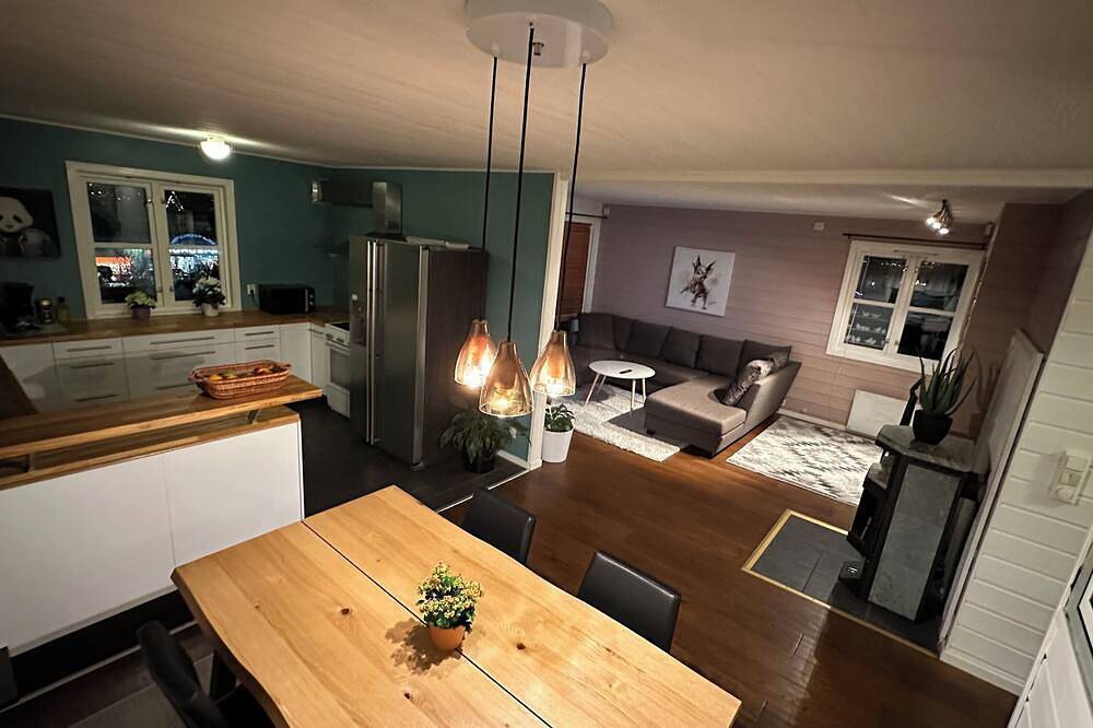 Cozy house in the heart of tromsdalen. Central in Tromsø