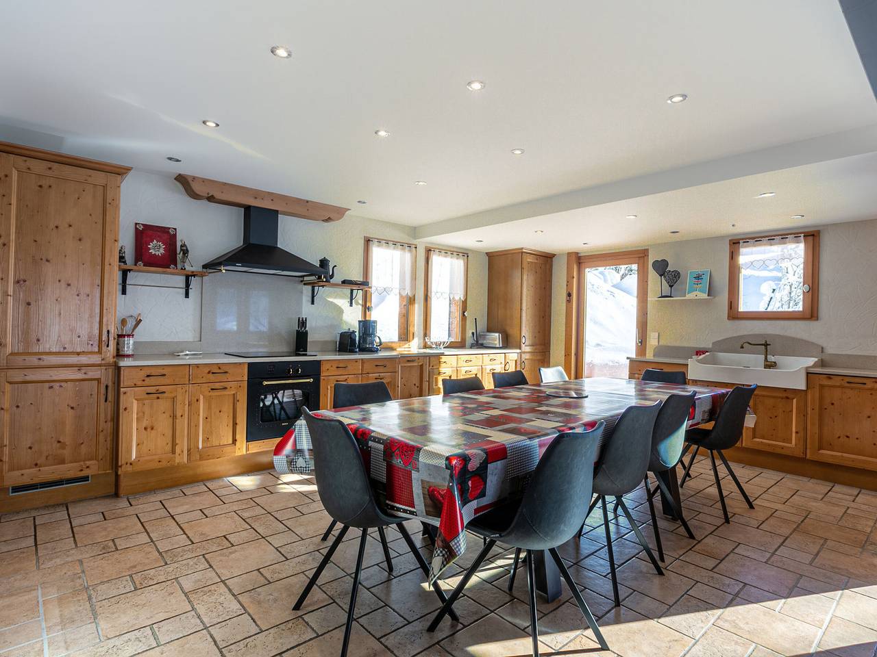 Chalet 4 Étoiles 13 Pers. à La Clusaz - Grande Terrasse, Garage, Wifi, Arrêt Skibus à Proximité in La Clusaz, Région d'Annecy