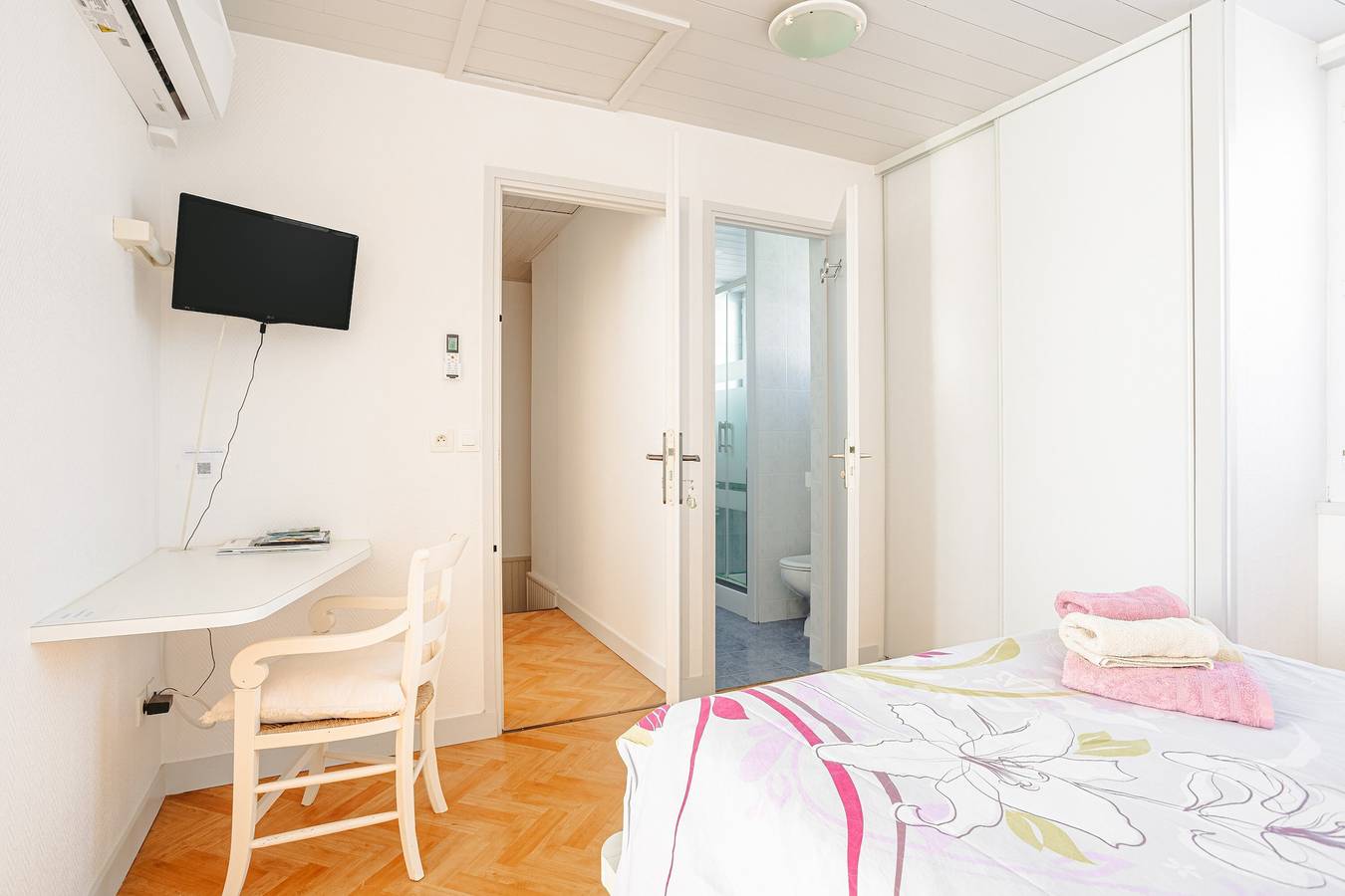Gästezimmer Heraudeau 1 – mit gemeinsamem Garten und Klimaanlage in Ars-en-Ré, Ile de Re