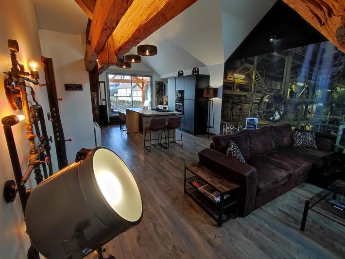 Gîte pour 4 personnes, avec terrasse et vue, animaux acceptés à Champagnole - 2