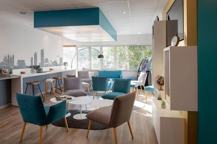 Hôtel pour 3 personnes, avec vue et terrasse, animaux acceptés à Givors - 4