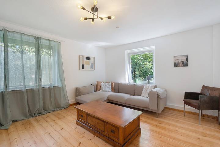 Ganze Wohnung, Apartment „Blauer Blick“ mit privater Terrasse im eingezäunten Garten in Kieler Förde, Laboe