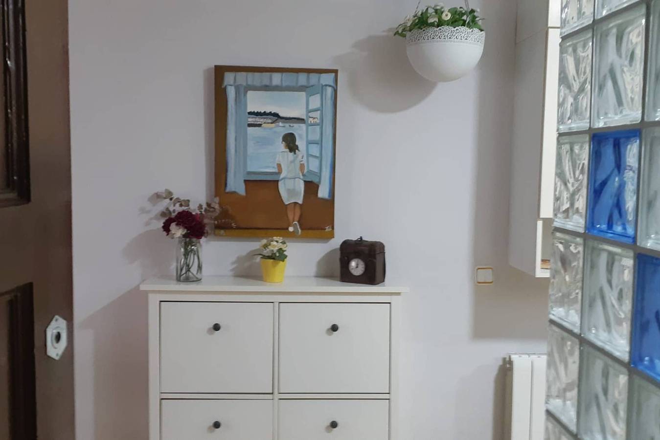 Entire apartment, Cozy Apartment Near The Beach in Barcelona Centre, Barcelona