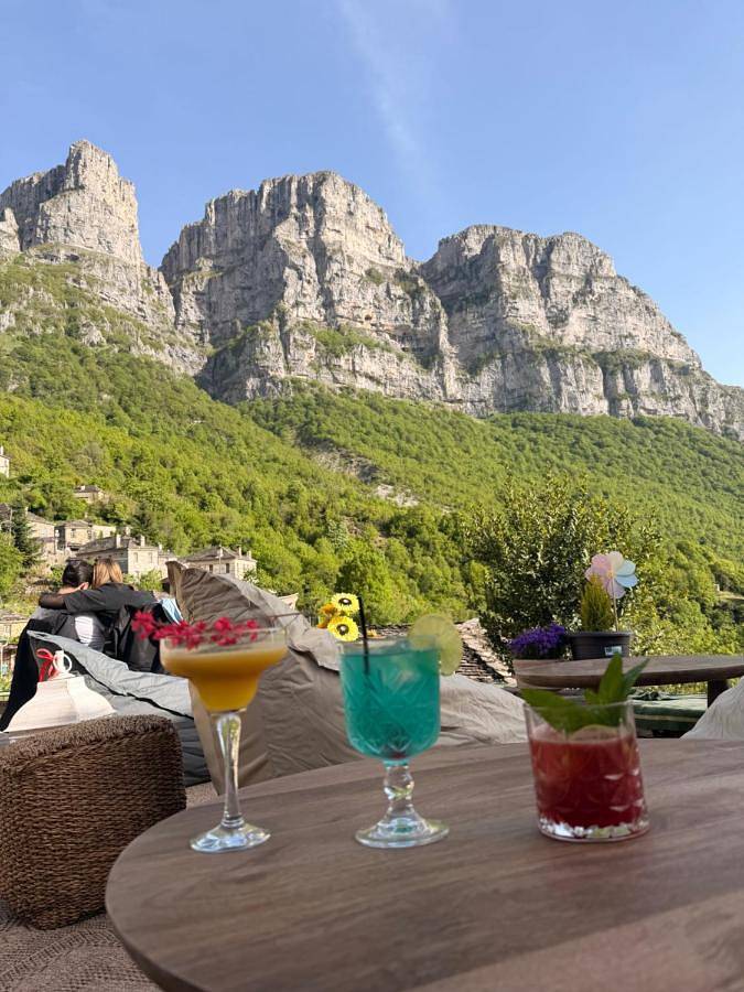 Double Room with Balcony in Park Narodowy Vikos-Aoos