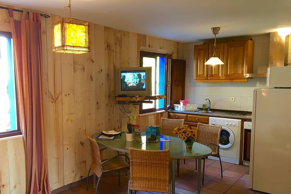 Apartamento entero, Alojamiento en las montaña. Jacuzzi. Picos de Europa. Asturias. Cangas de Onís. in Taranes, Ponga