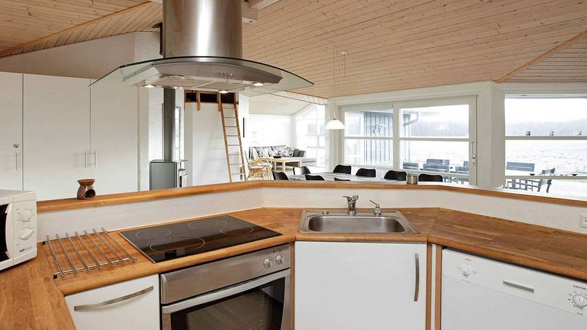 Ferienhaus für 9 Personen, mit Sauna und Whirlpool sowie Terrasse, mit Haustier in Bratten - 4