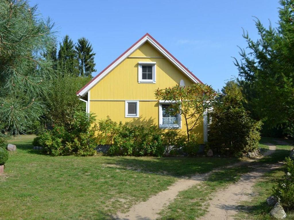 Ferienhaus in Warin mit Schwimmbecken in Warin, Nordwestmecklenburg (Wismar und Umgebung)