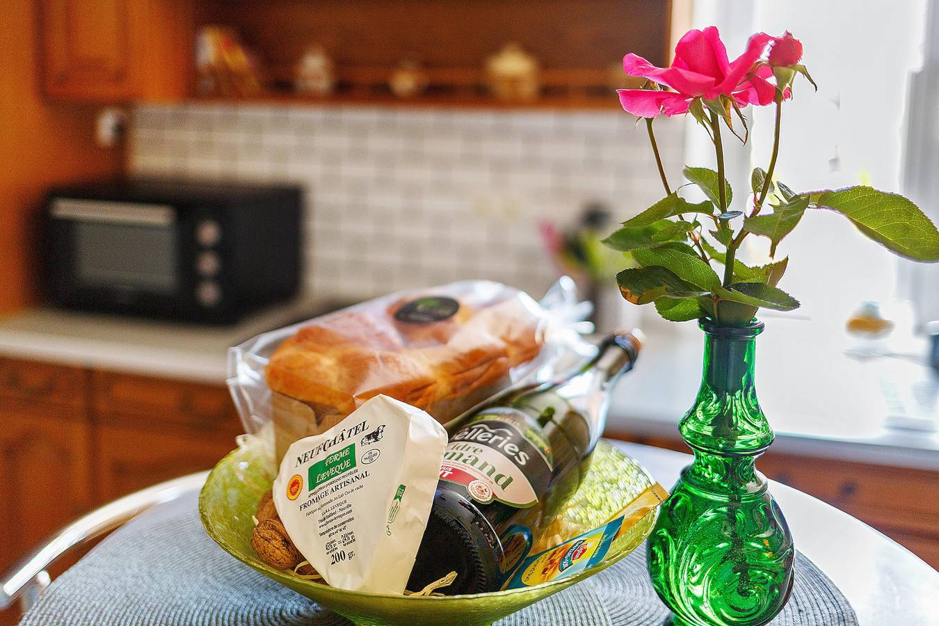 Cottage 'Gite "Entre Ciel Et Mer"' with Shared Terrace and Wi-Fi in Eu, Dieppe region