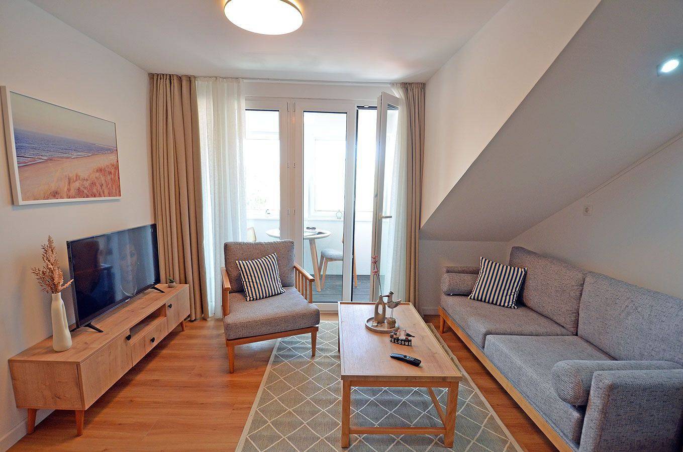 Ganze Wohnung, Appartementanlage in ruhiger Lage, nur 80 Meter zum Wasser bis 2 Personen in Dranske, Rügen