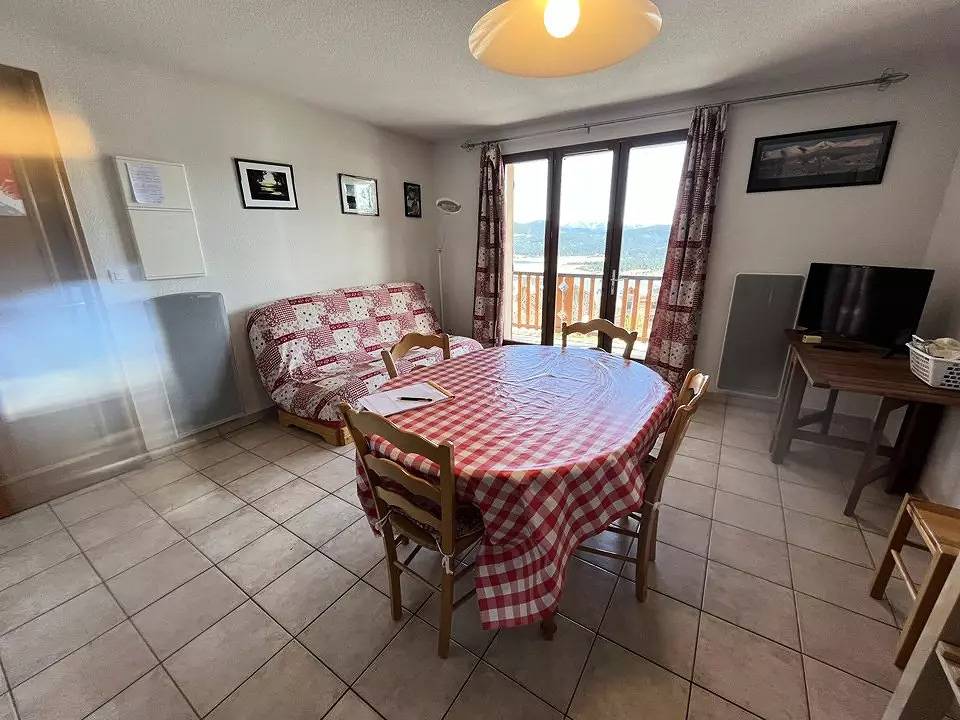 Ganze Wohnung, Ferienwohnung T3 Kabine 6 pers sehr gut gelegen in Les Angles, Parc naturel régional des Pyrénées catalanes