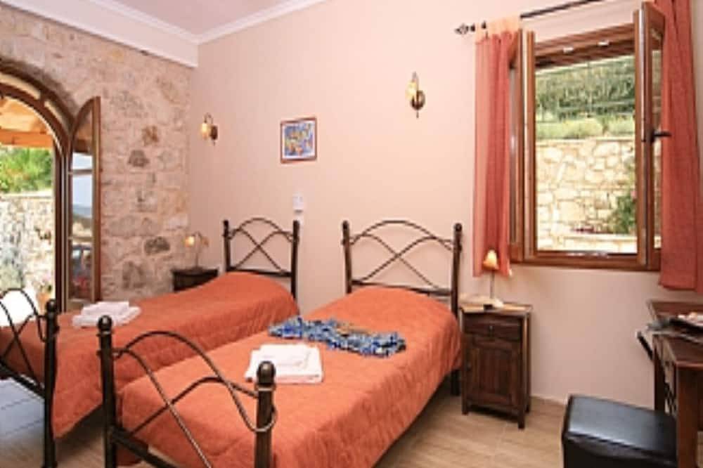 Villa Loukas (3 Schlafzimmer, Schlafmöglichkeiten für 6) in Kassiopi, Korfu