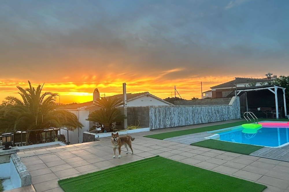 Huis met prive zwembad, barbecue en een eigen tuin in Calafell, Costa Dorada