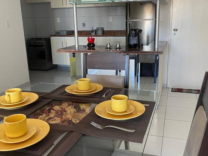 Casas e apartamentos de temporada para 5 pessoas, com piscina e vista e ainda sauna and jardim em Brisamar