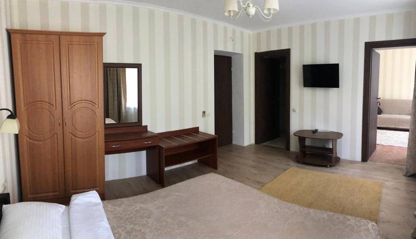 Maison d’hôte pour 4 personnes, avec terrasse et piscine, animaux acceptés à Odessa - 2