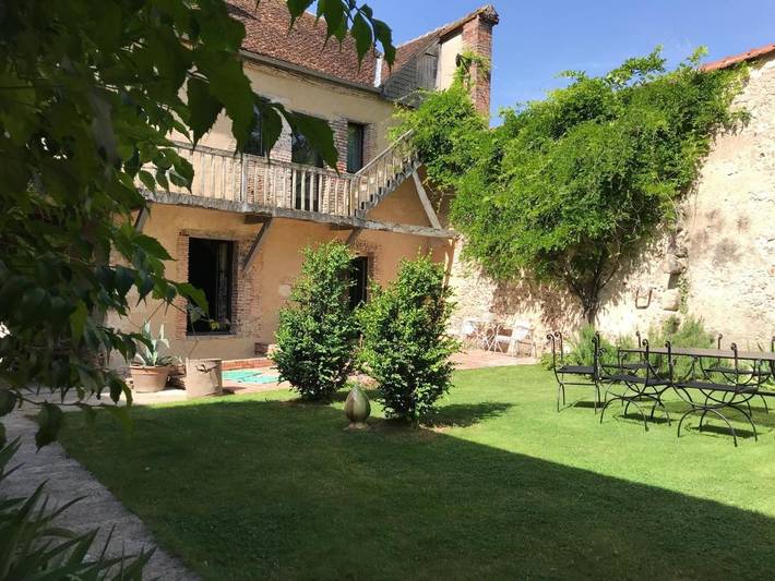 Location de vacances pour 4 personnes, avec vue et terrasse à Saint-Fargeau - 2