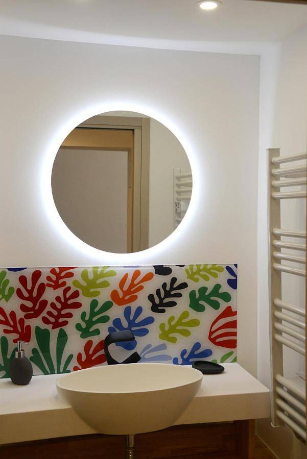 Appartement entier, Le 38 derrière l'église in Clairvaux-les-Lacs, Jura Francais