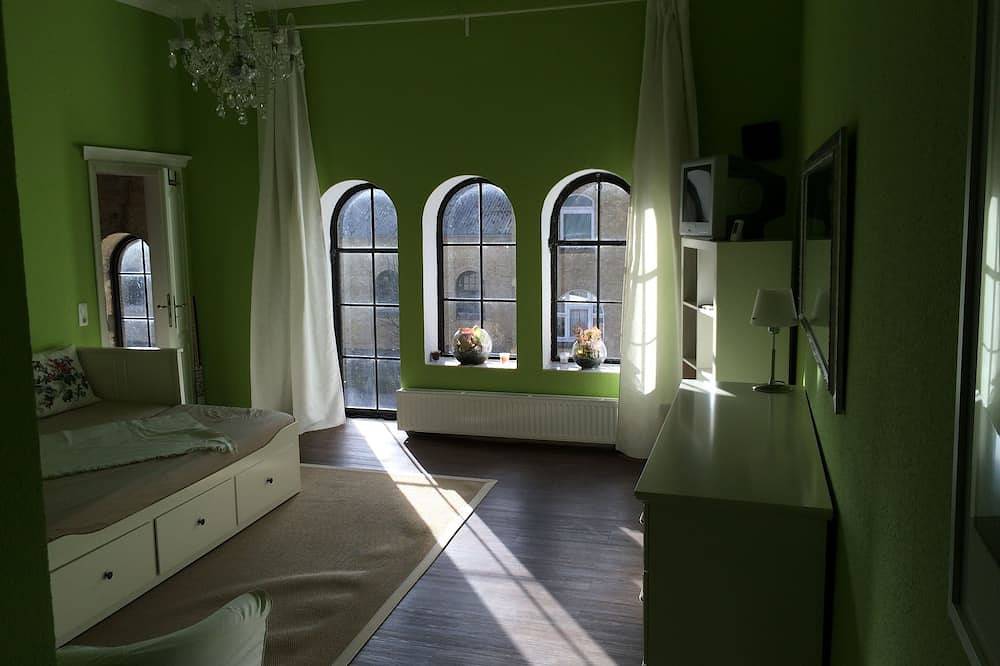 Ganze Wohnung, Ferienwohnung im Turm in Lehmkuhlen, Südliche Ostseeküste