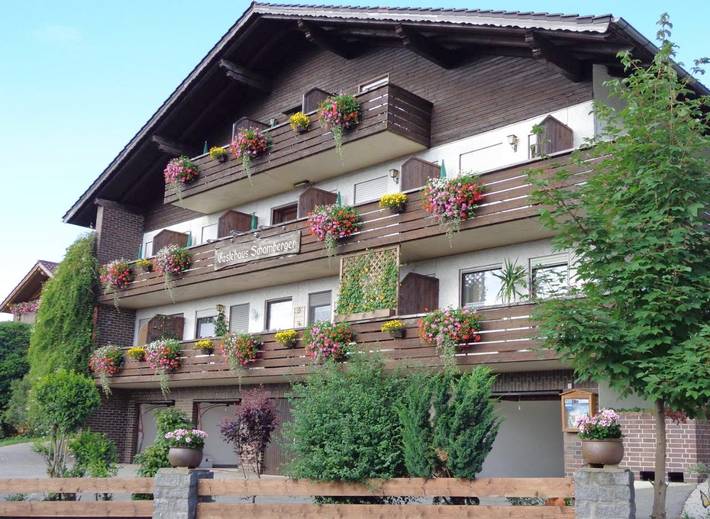 Hotel für 2 Personen, mit Balkon und Garten sowie Ausblick in Neukirchen beim Heiligen Blut