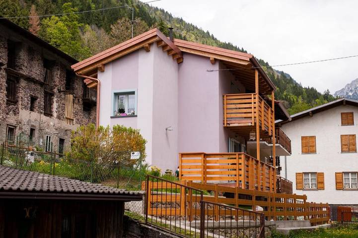 Location de vacances pour 2 personnes, avec jardin et balcon à Roncobello