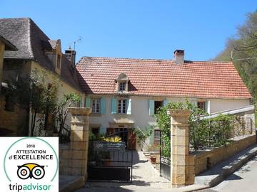 Gîte pour 2 personnes, avec terrasse et jardin ainsi que piscine et jacuzzi à Valojoulx