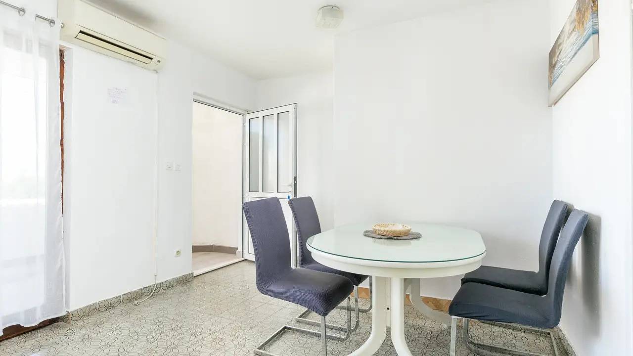 Cijeli apartman za odmor, Ferienwohnung für 4 Personen (42 m²) in Slatine in Slatine, Ciovo
