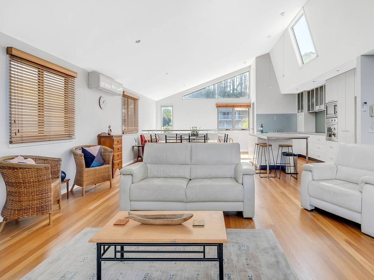 Entire apartment, 3-Bed Seaside Serenity Escape at Long Beach in New South Wales
