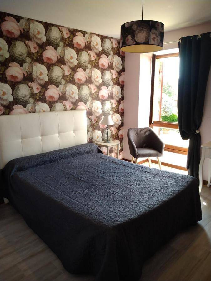 Double Room with Private Bathroom in La Roque-Gageac, Périgord Noir
