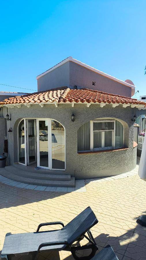 Chalet para 6 personas, con piscina y jardín en Marina Alta - 4