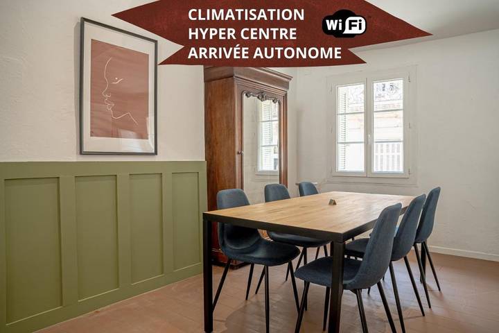 Gîte pour 6 personnes, avec terrasse dans Port De Toulon