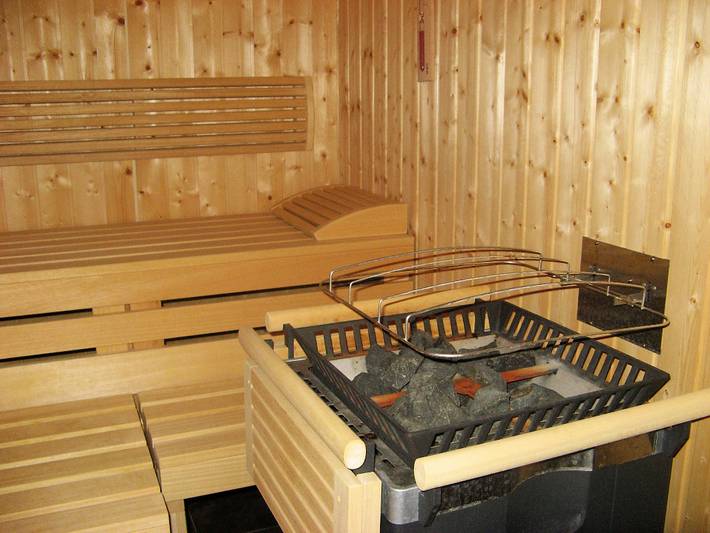 Ferienwohnung für 4 Personen, mit Balkon und Garten sowie Sauna am Arlberg - 2