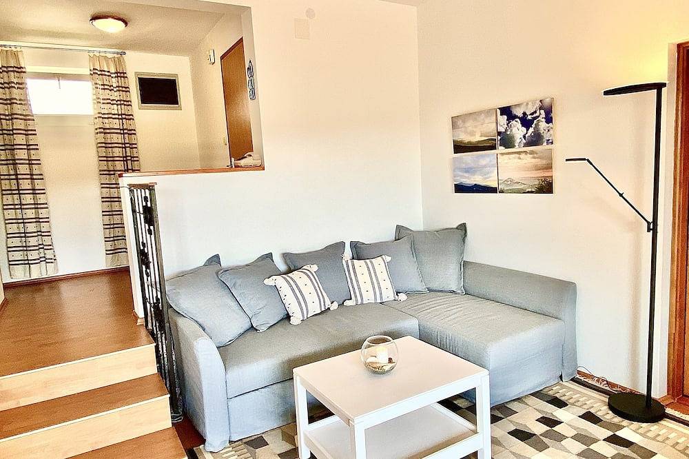 Villa Theresa Kroatien 220m über der Adria mit großem Pool, Whirlpool und Sauna in Novi Vinodolski, Primorje-Gorski Kotar