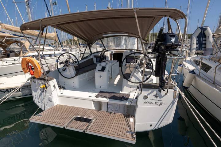 Bateau pour 4 personnes dans Port Pin Rolland