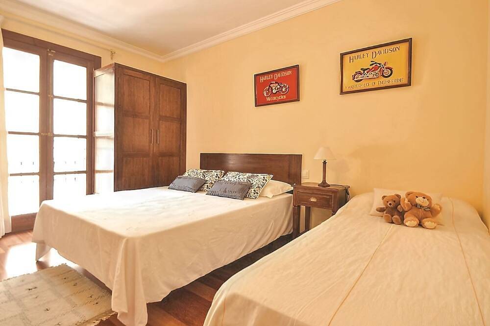 Chalet \"Sacoma\" mit Garten, Grill und Terrasse in Caimari, Selva