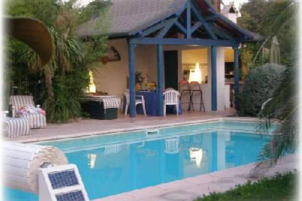 Appartement De Vacances pour 4 Personnes dans Salon-de-Provence, Région d'Aix-en-Provence